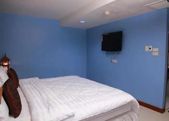 Upar Silom Hotel 3*