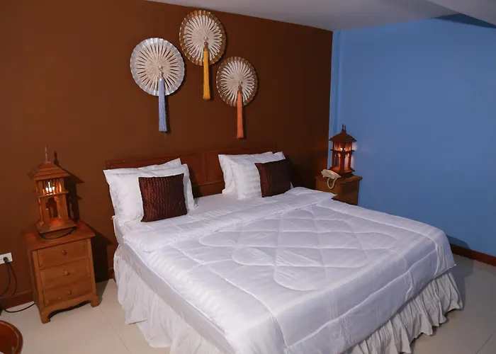 Upar Silom Hotel 3*